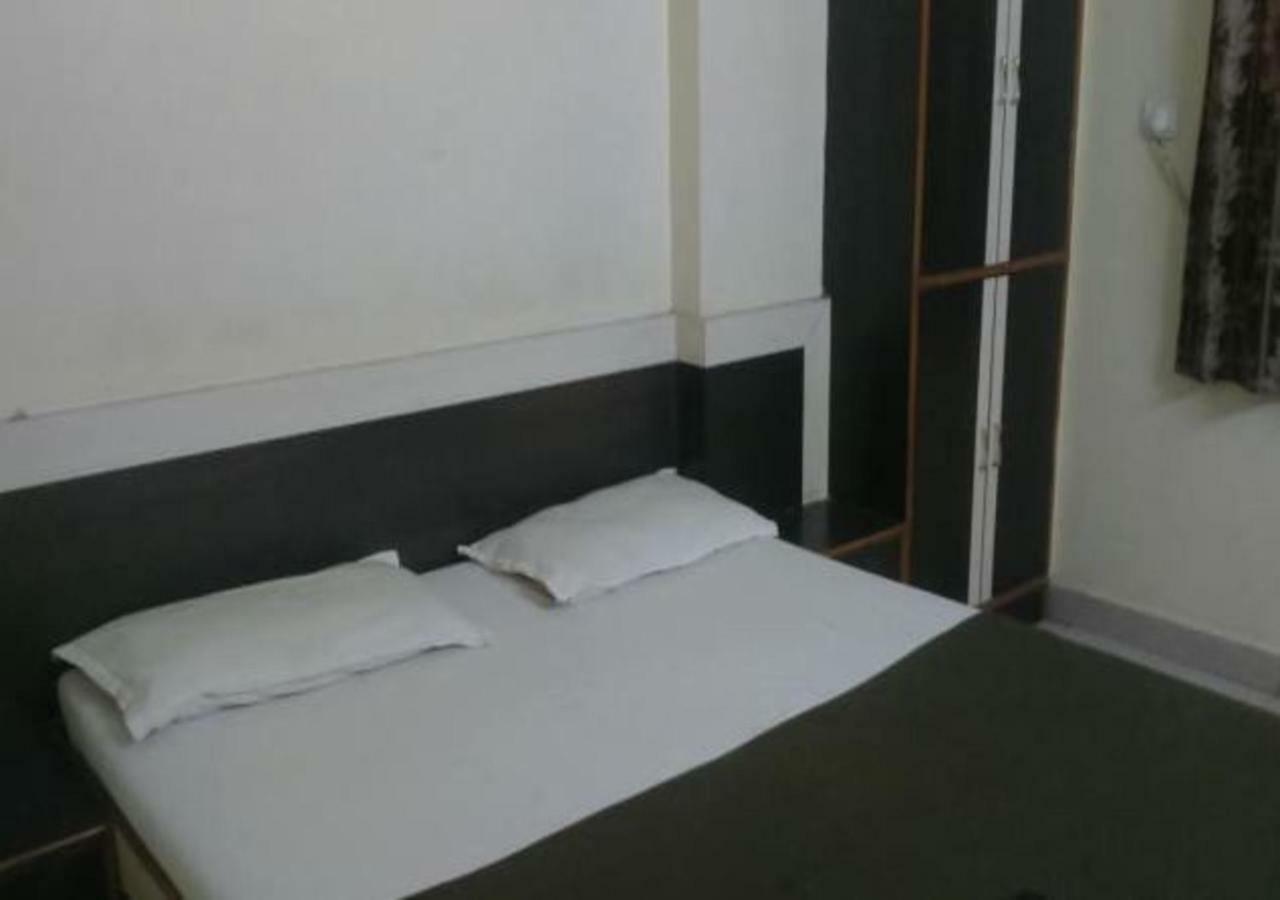 Hotel Sai Ganesh Shirdi Exterior photo